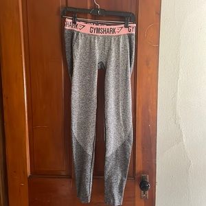 Women’s gray gym shark leggings